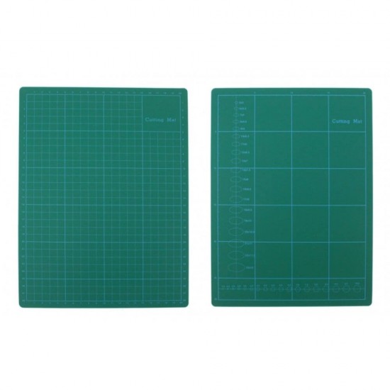 Planseta pentru Lucru Manual/Taiere Daco, A4, 0.2 cm, Plastic, Verde, Plansete Lucru Manual, Plansa Modelat Plastilina, Planse pentru Modelat A4, Planseta Gradata pentru Taiat, Planseta cu Grila pentru Masurarea si Taiarea Hartiei