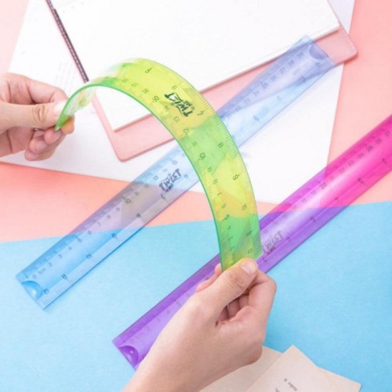 Rigla Flexibila Deli, 30 cm, Galben, Rigla Colorata Flexibila, Rigla Colorata Transparenta Flexibila, Rigla Transparenta Colorata, Rigla 30 cm, Rigla Mare, Rigla Lunga, Rigla pentru Scoala, Rigla Scoala, Rigle Colorate Transparente Flexibile