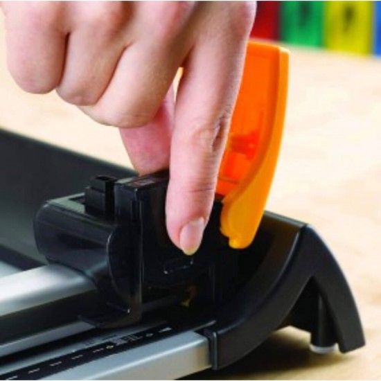 Ghilotina Fellowes cu Disc Gamma, 455 mm, 20 Coli A3, Metal, Ghilotina cu Disc, Ghilotine cu Disc, Ghilotina Birou, Ghilotine Birou, Ghilotina pentru Birou, Ghilotine pentru Birou, Ghilotina Fellowes, Ghilotina A3